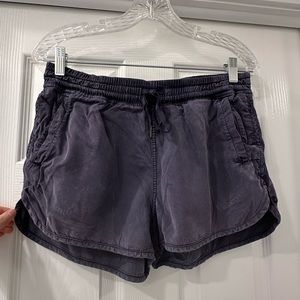 Lululemon Shorts Size 8